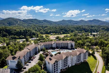 The Dean - Relaxing Condo With Pools Pigeon Forge Exterior foto